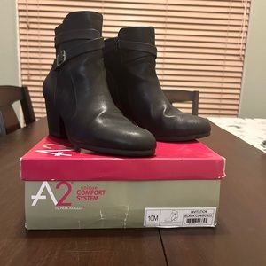 A2 Invitation by Aerosoles Black Stacked Heel Boots Size 10M